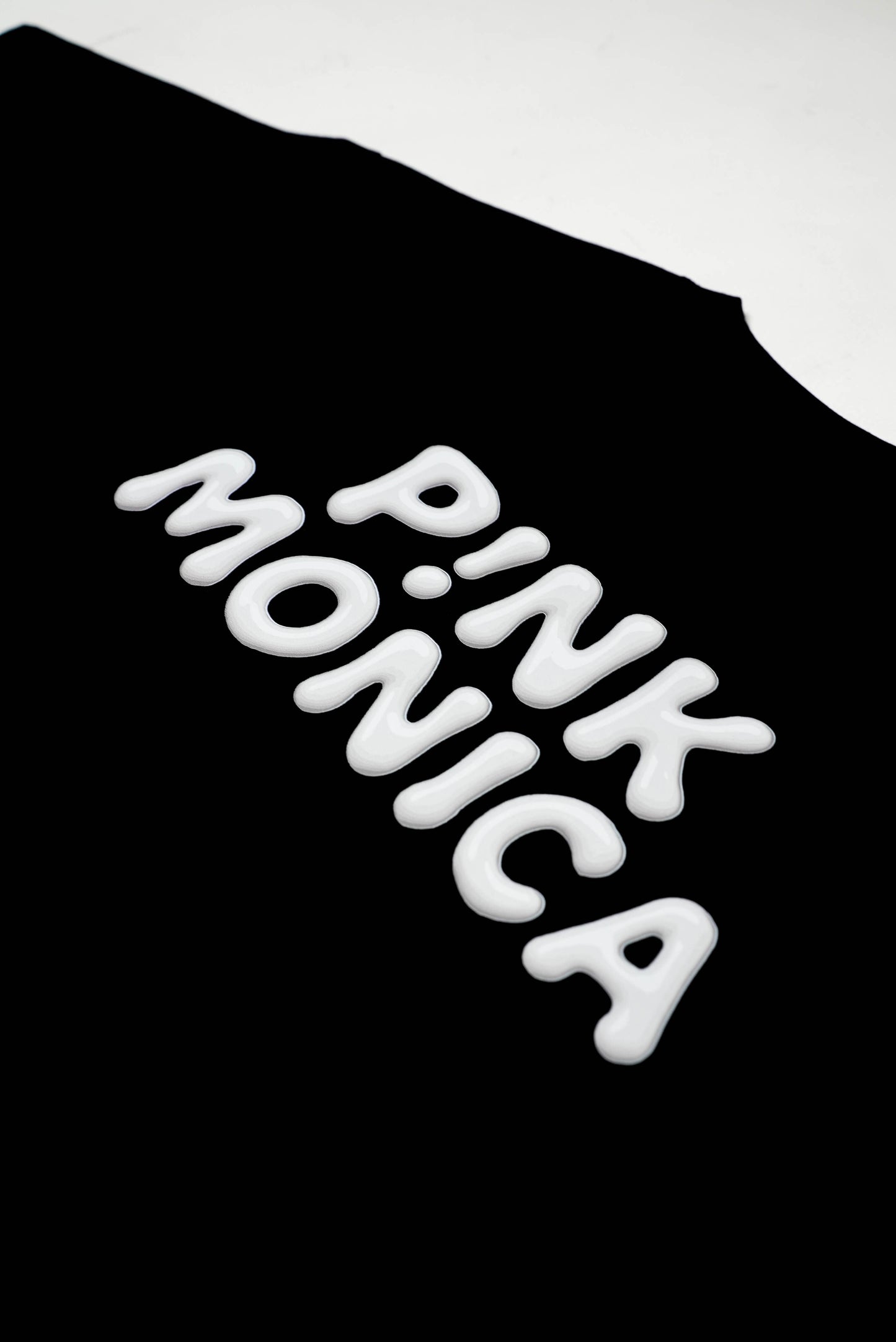 OVERSIZED BUBBLE FLOATING TEE (BLACK)